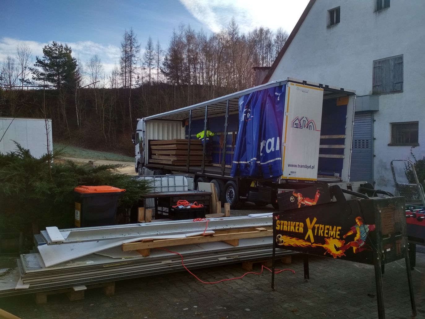 Packing the truck January 2020