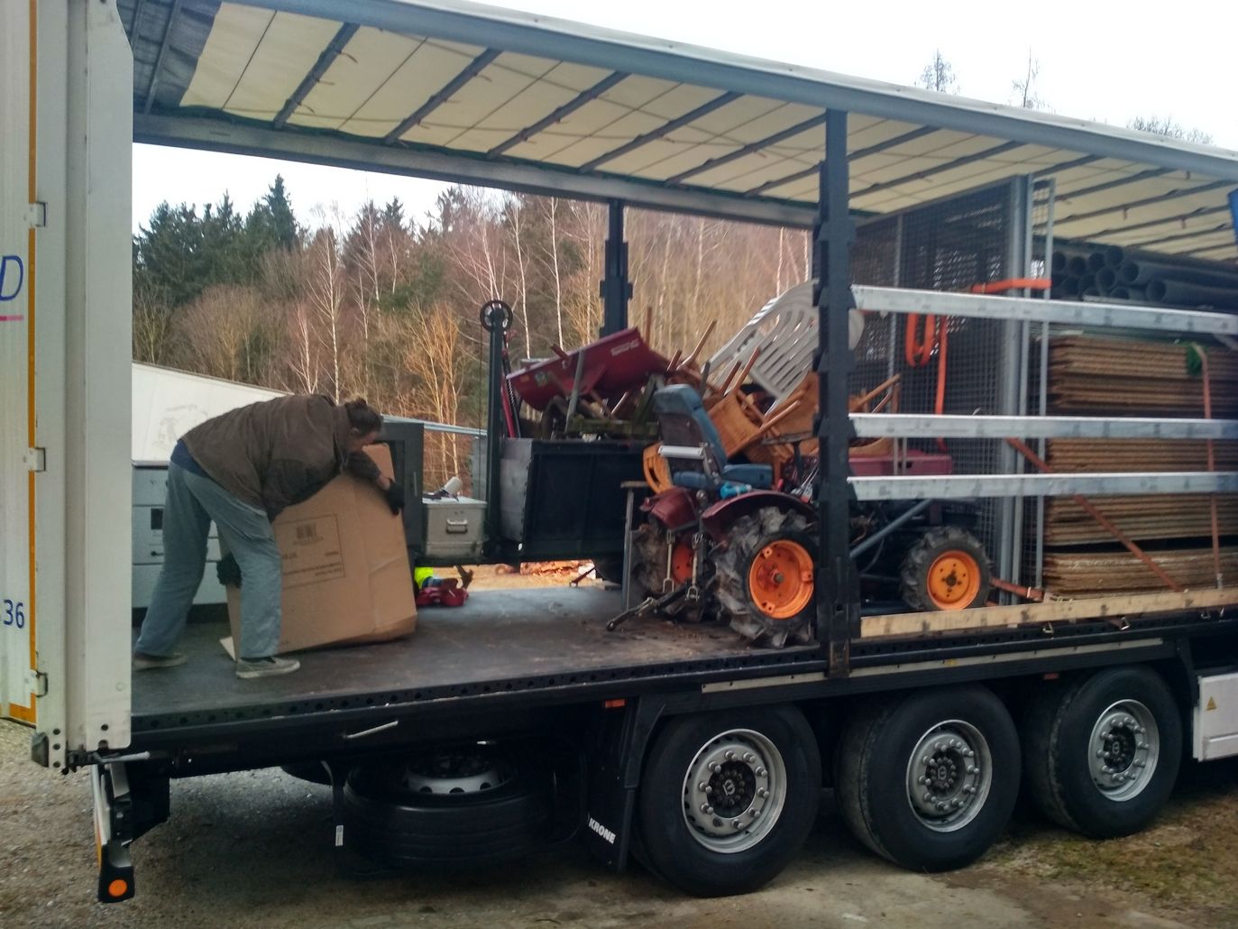 Packing the truck January 2020